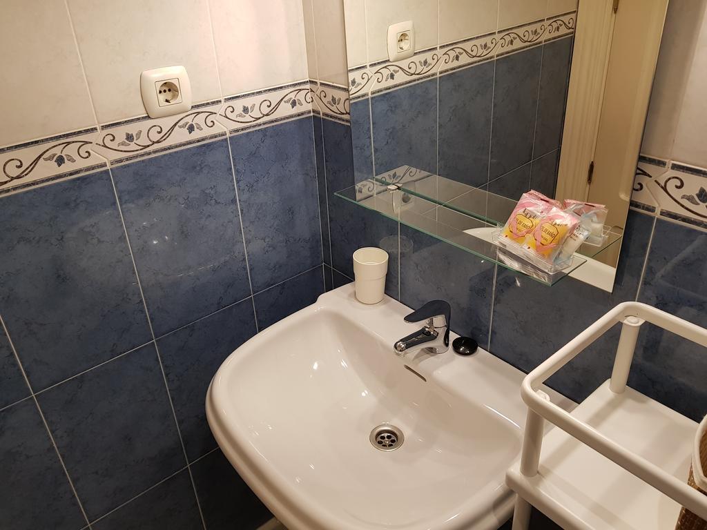 Апартаменты Fan Flat Eugenio (Adults Only) Малага Экстерьер фото